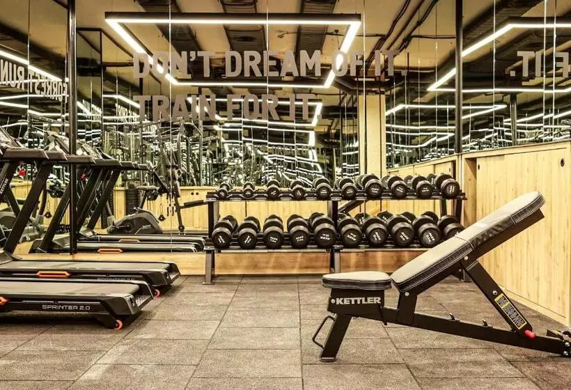 Nova Plaza Crystal Hotel & Spa