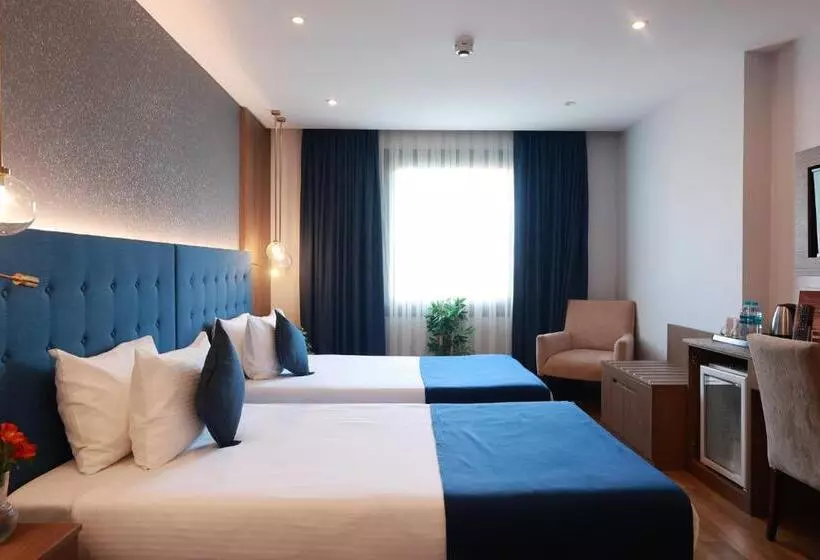 Nova Plaza Crystal Hotel & Spa