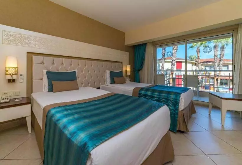 리조트 Kamelya Aishen Club & Aqua Ultra All Inclusive Kids Concept