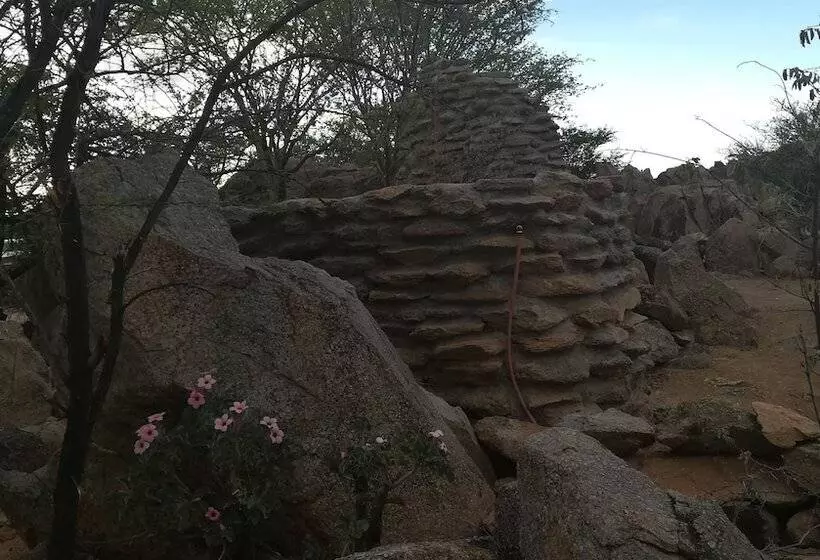 Ann S Lodge & Camping