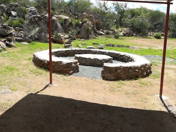 Ann S Lodge & Camping