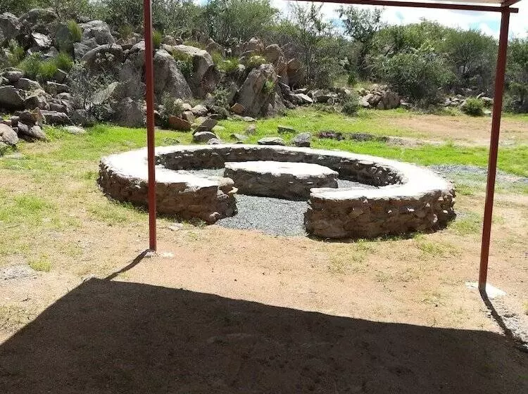 Ann S Lodge & Camping