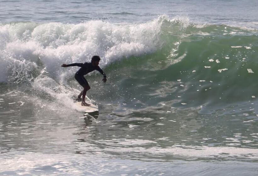 Azul Guest House Taghazout Bay   Hostel