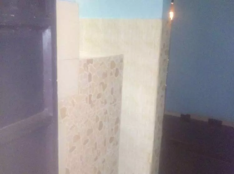 تختخواب و صبحانه The Hub Guest House