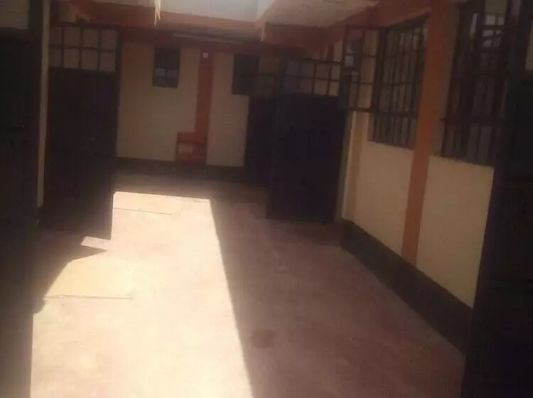 تختخواب و صبحانه The Hub Guest House