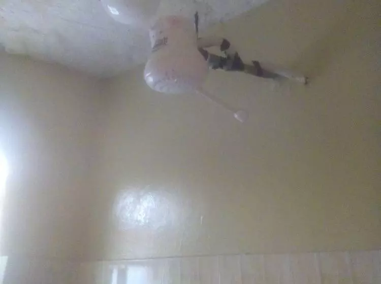 تختخواب و صبحانه The Hub Guest House