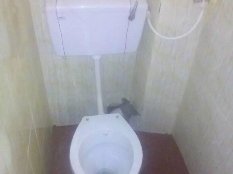 تختخواب و صبحانه The Hub Guest House