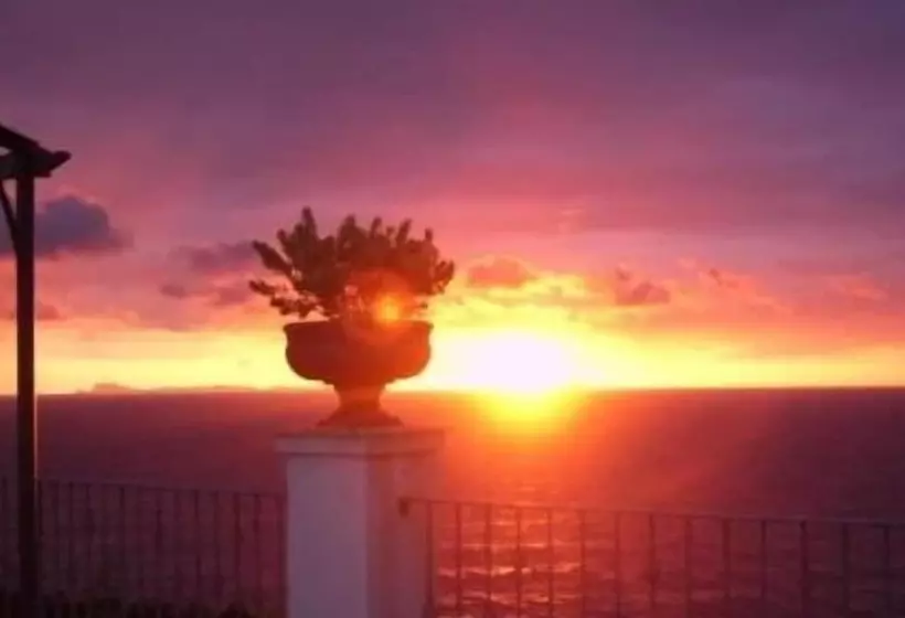 Hotelli Albergo Belvedere