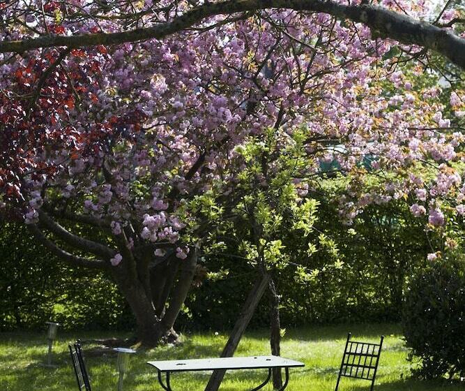 هتل Auberge Du Sabotier