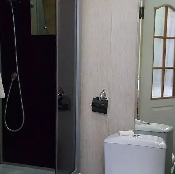 هتل Bichaikhanov Palace