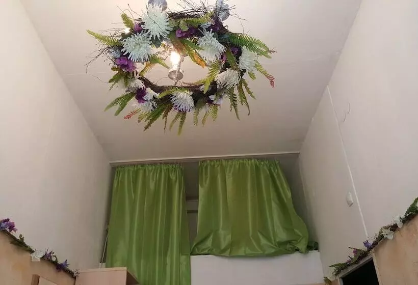 هتل Bichaikhanov Palace