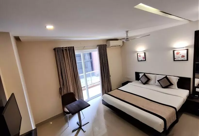 ホテル Royal Plaza Suites By Rak Rooms, Mangaluru