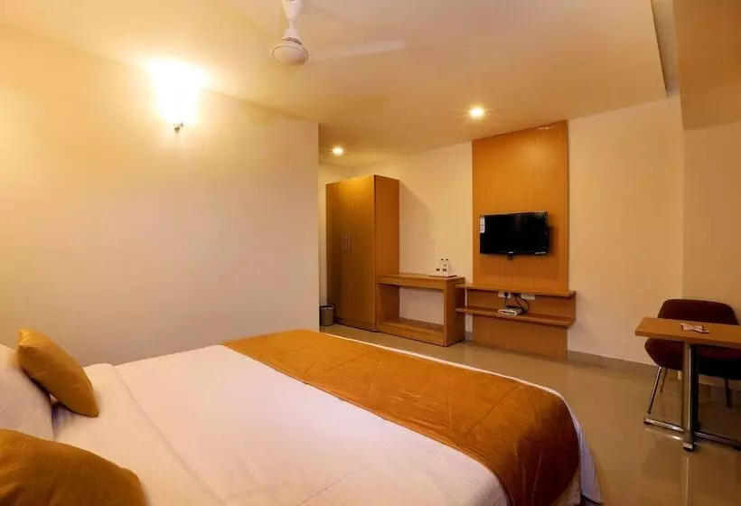 ホテル Royal Plaza Suites By Rak Rooms, Mangaluru