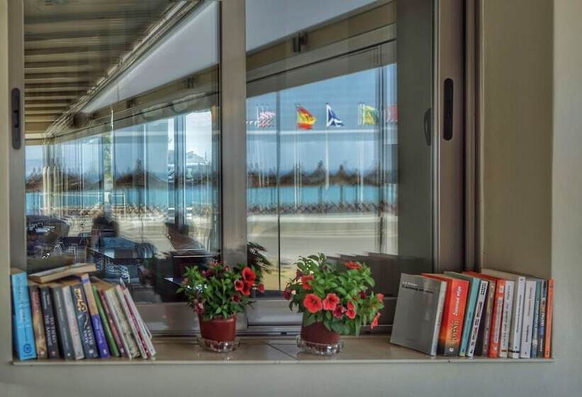 Отель Kokoni Beach