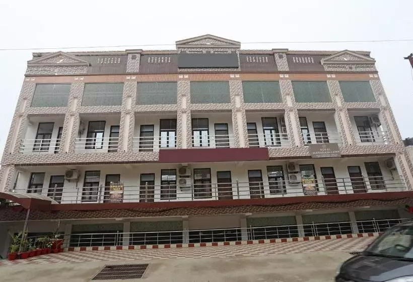 ホテル Oyo 11482 Mahalaxmi Palace