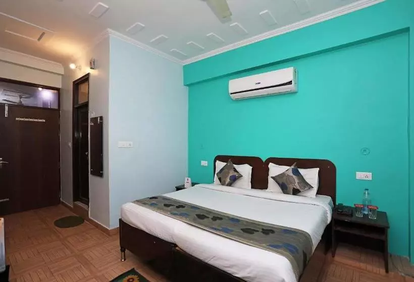 ホテル Oyo 11482 Mahalaxmi Palace