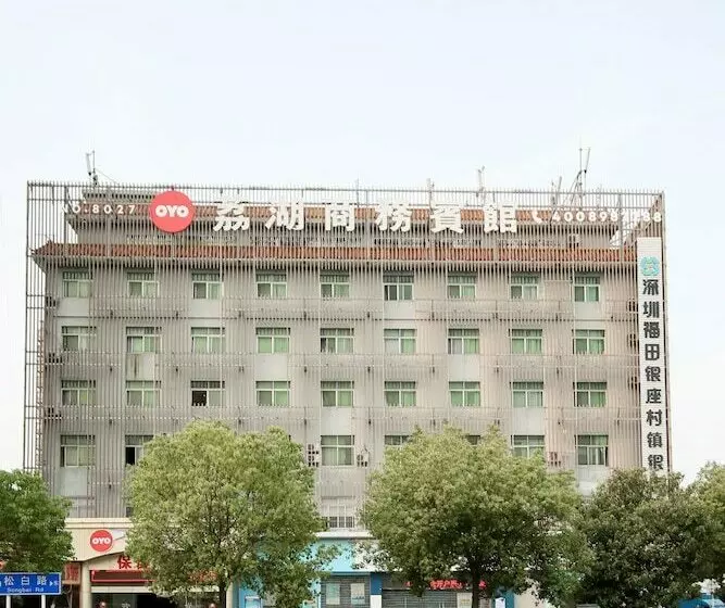 Hotelli Oyo 8027 Li Hu Business