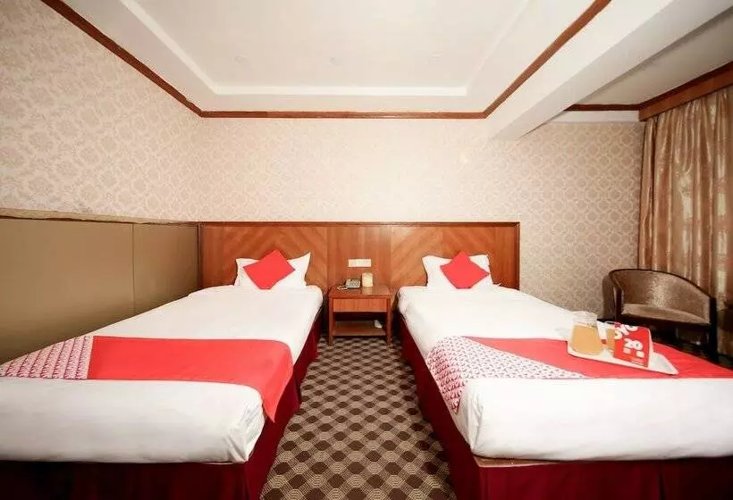 Hotelli Oyo 8027 Li Hu Business