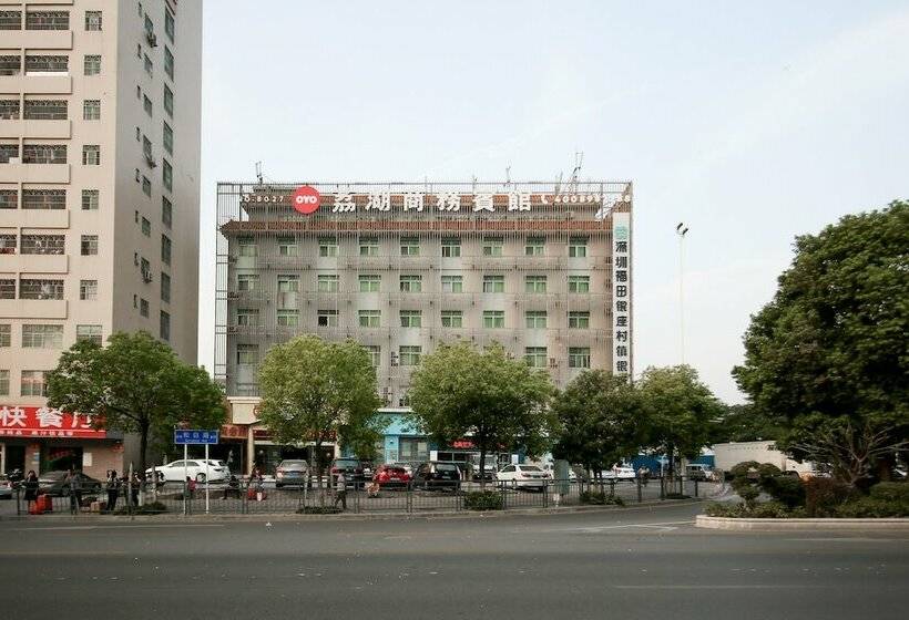 Отель Oyo 8027 Li Hu Business