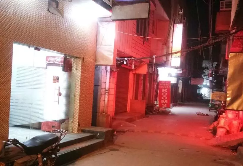 هتل Puri Grand