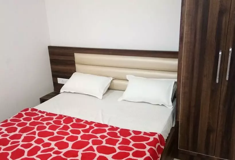 هتل Puri Grand
