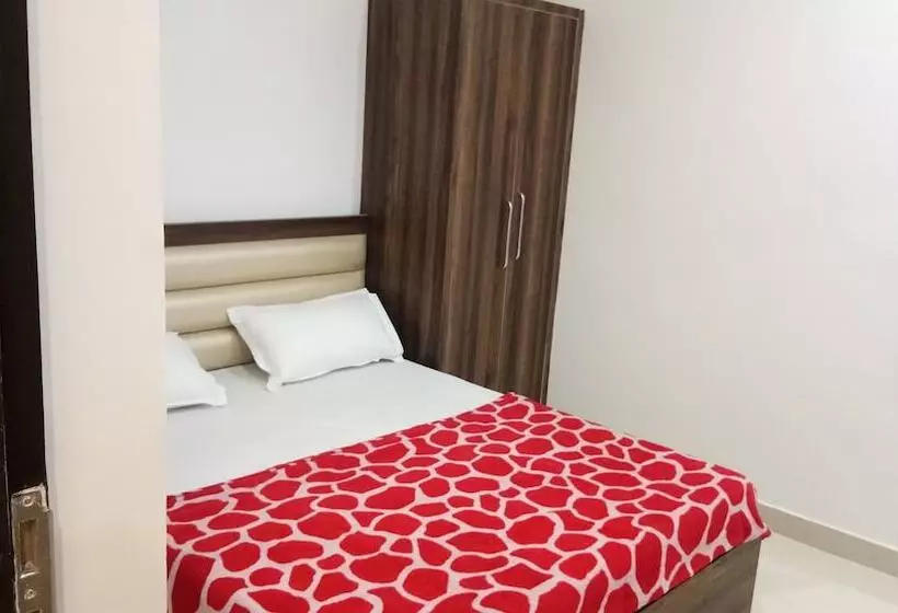 هتل Puri Grand