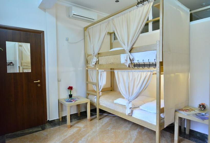 Lucky London   Hostel