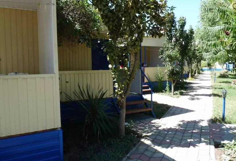 Majatalo Guest House Delfin