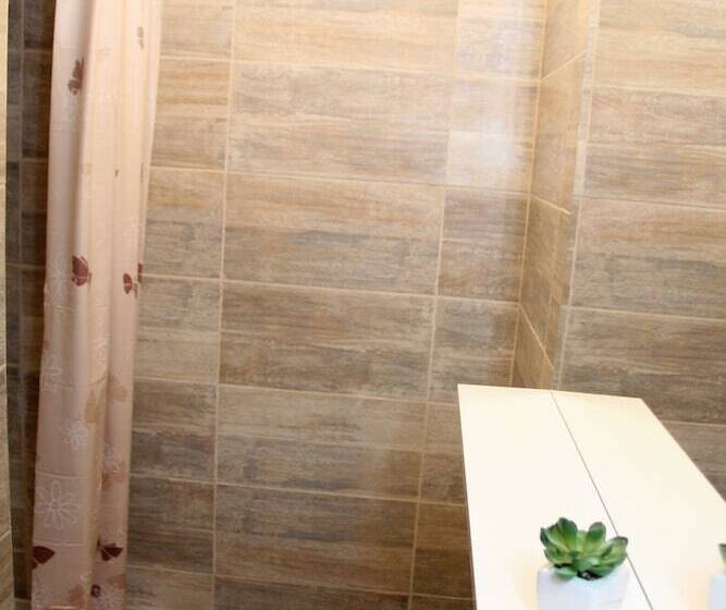 بنسيون Old Theatre Rooms And Apartments