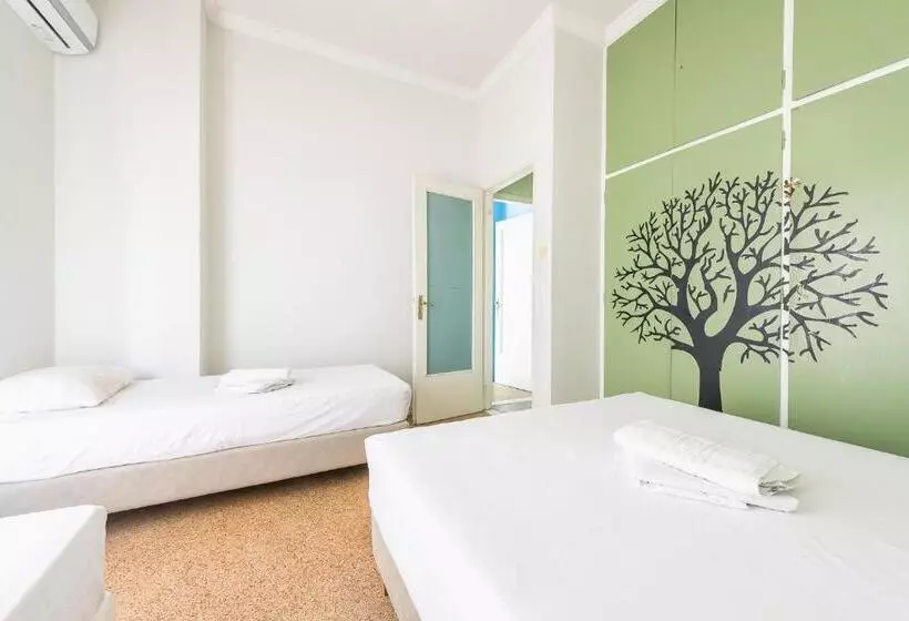 Space Paradise Apartments