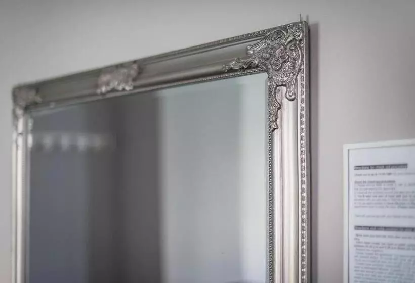 Space Paradise Apartments