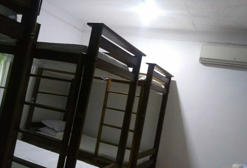 D&j Stamford Hotel   Hostel