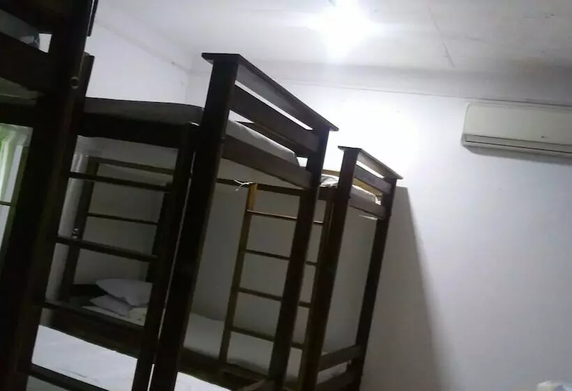 D&j Stamford Hotel   Hostel