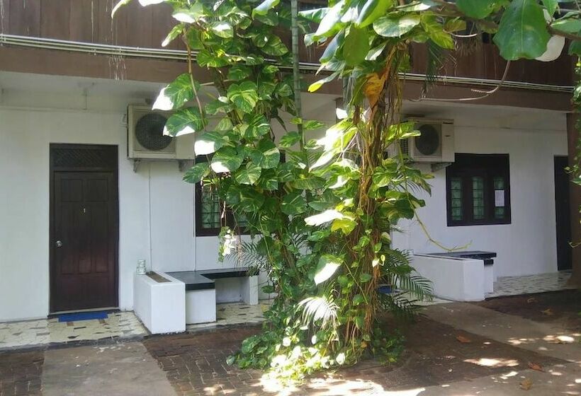 D&j Stamford Hotel   Hostel