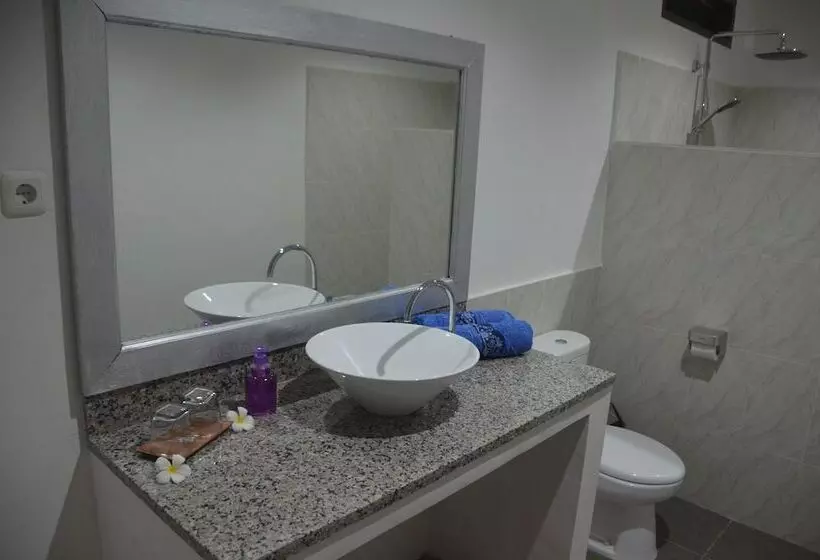 ベッドアンドブレックファースト Amigos Bungalows Gili Meno