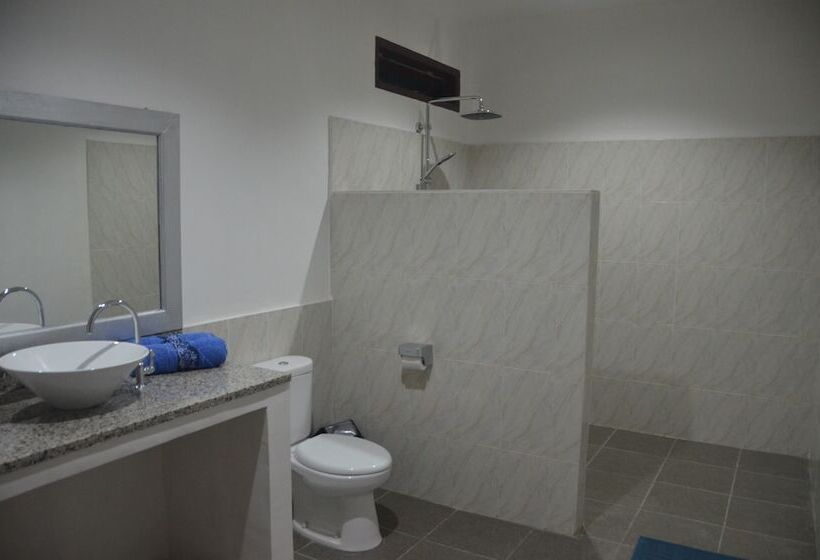 مبيت وإفطار Amigos Bungalows Gili Meno