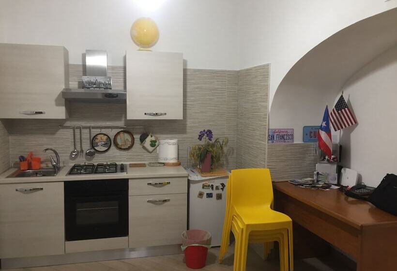 تختخواب و صبحانه Margherita Queen Home