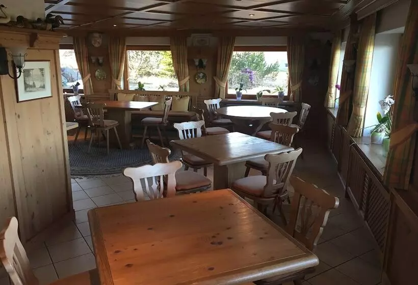 Hotelli Berggasthaus Kandelhof