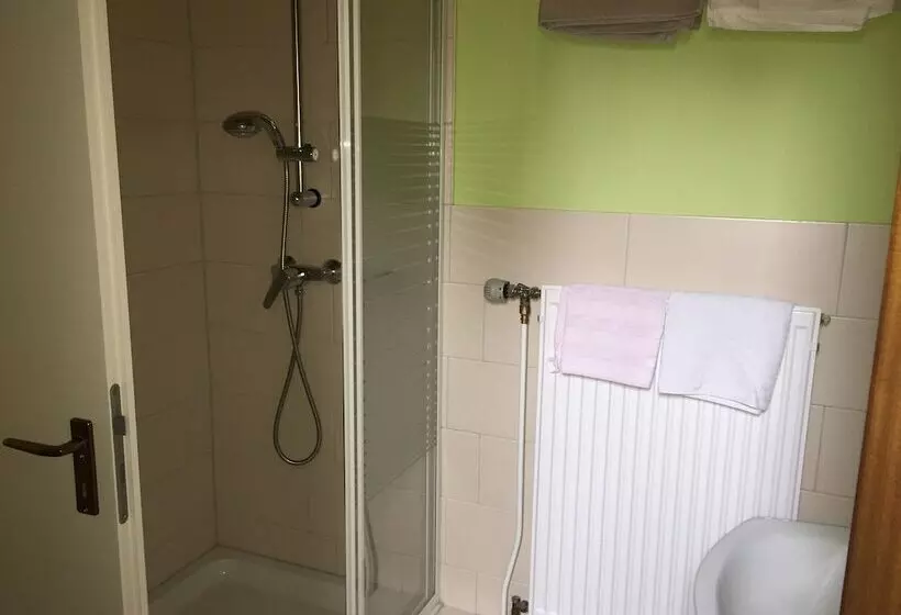 Hotelli Berggasthaus Kandelhof