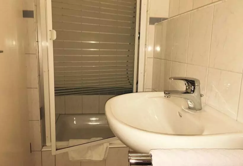 Hotelli Berggasthaus Kandelhof