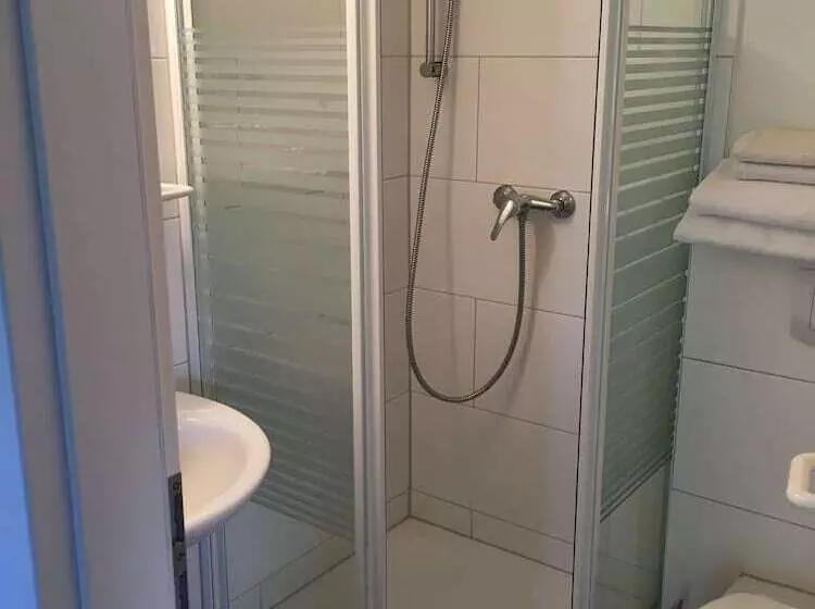 Hotelli Berggasthaus Kandelhof