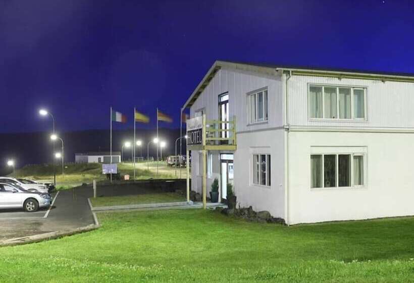 هتل Húsavík Cape