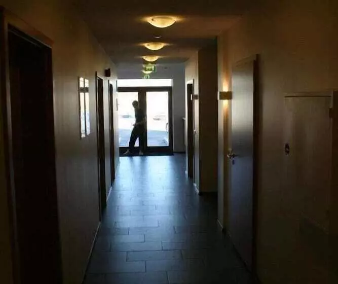 هتل Húsavík Cape