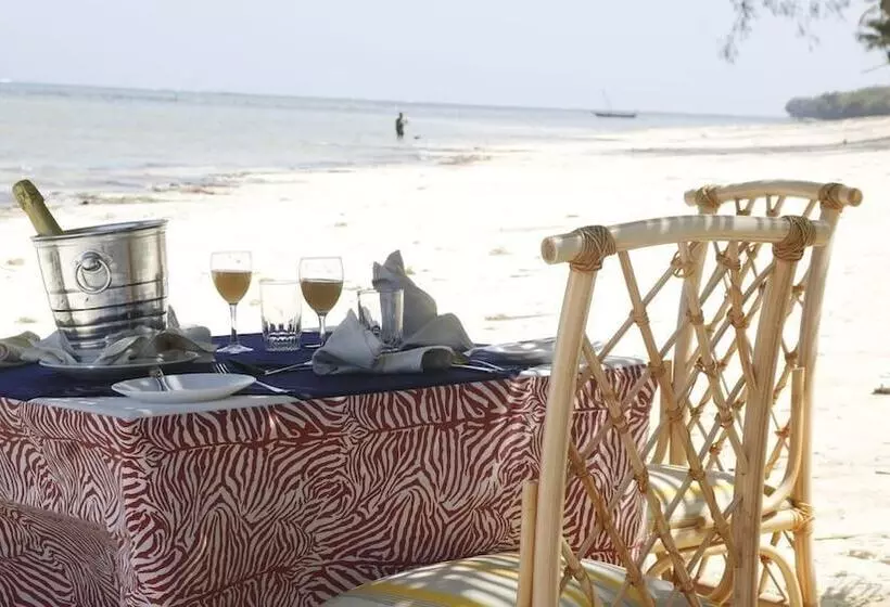 هتل Jumuia Conference & Beach Resort