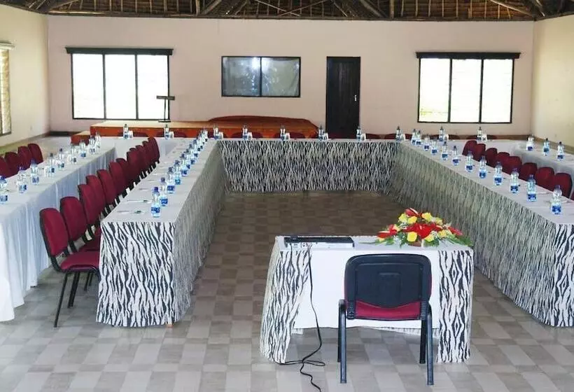 هتل Jumuia Conference & Beach Resort