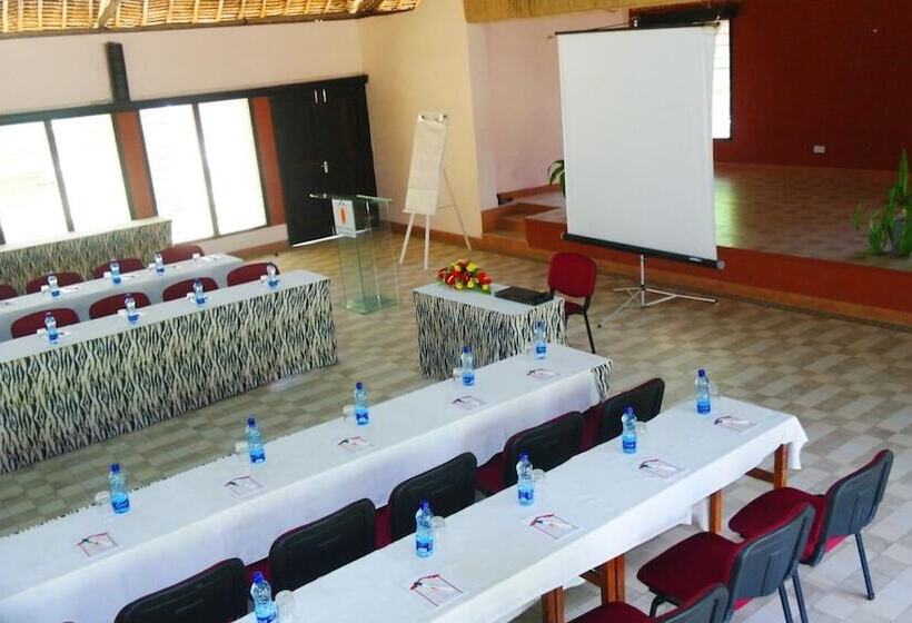 هتل Jumuia Conference & Beach Resort