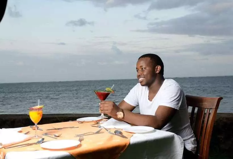 هتل Jumuia Conference & Beach Resort