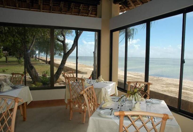 هتل Jumuia Conference & Beach Resort