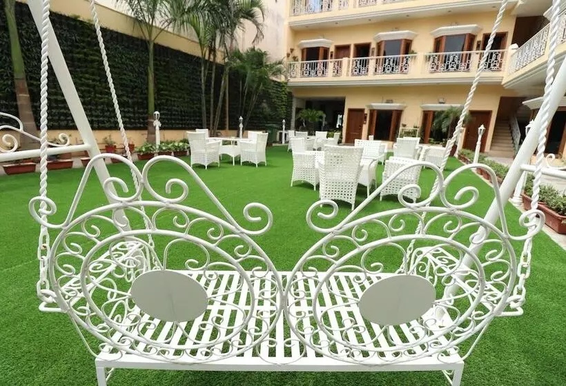 ホテル Mohan Continental