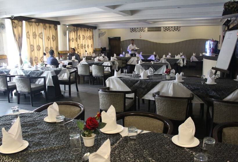 هتل Mohan Continental